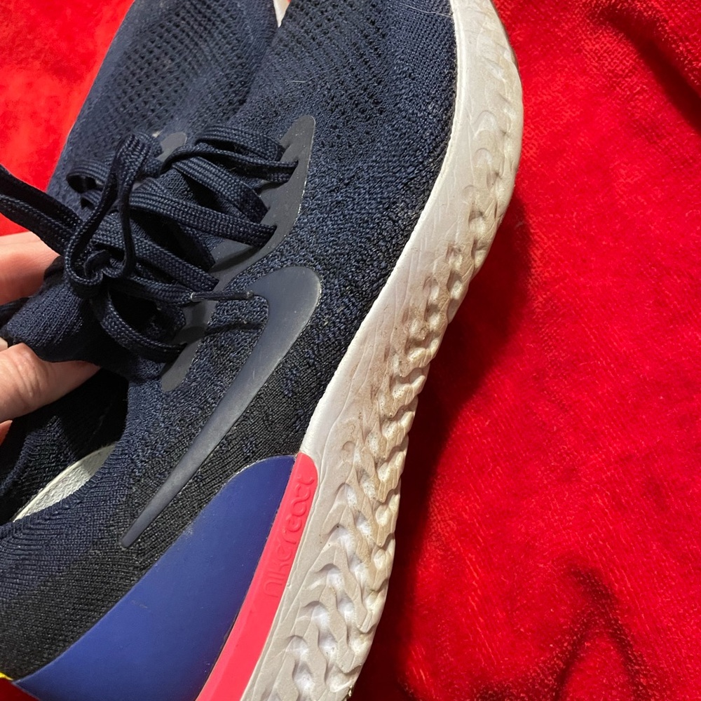 Nike Dark epic react 9.5